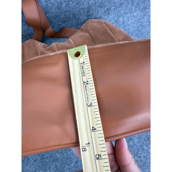 Vince Camuto Dario Leather Shoulder Bag Purse Pleated Interior Pockets Brown - Picture 2 of 16